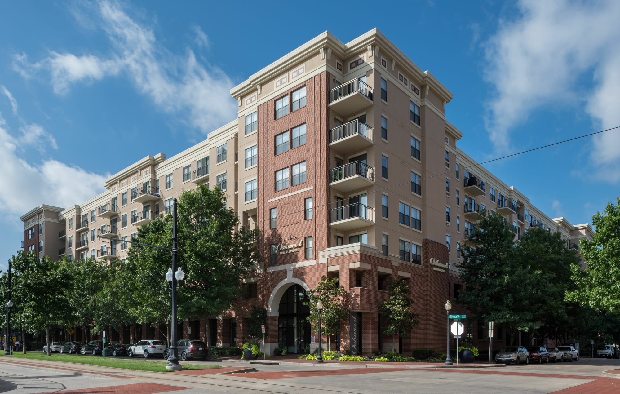 Oakwood Dallas Uptown Apartment Exterior photo